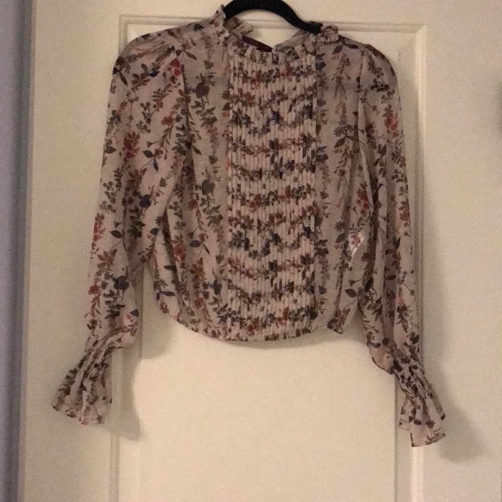 ZARA LS SMOCK CUFF FLORAL TOP